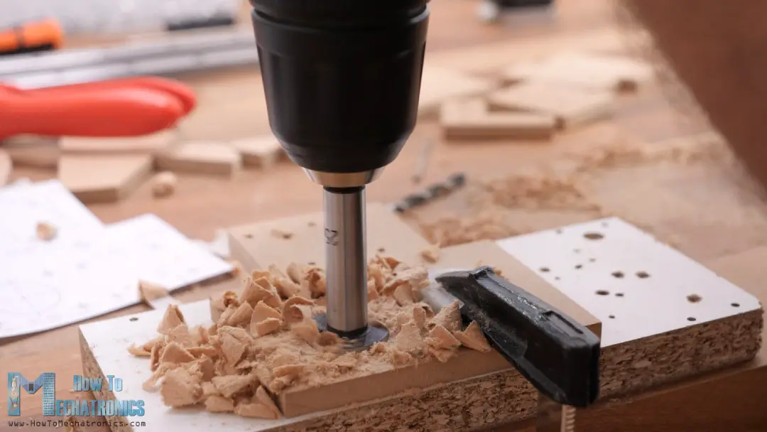 Drilling 25mm hole with a Forstner bit in an MDF board